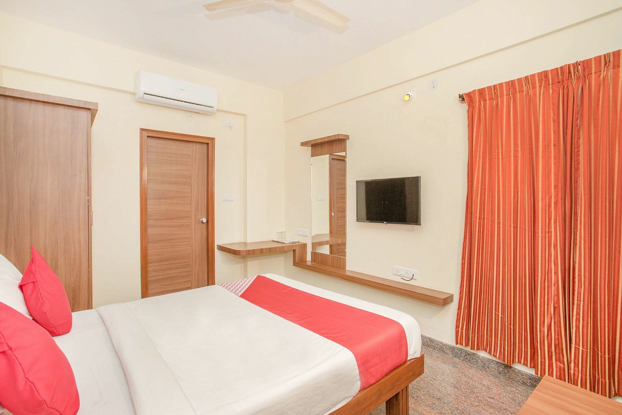Hotel O Champion Comfort Near Hosahalli Metro Station Bangalore Exterior photo